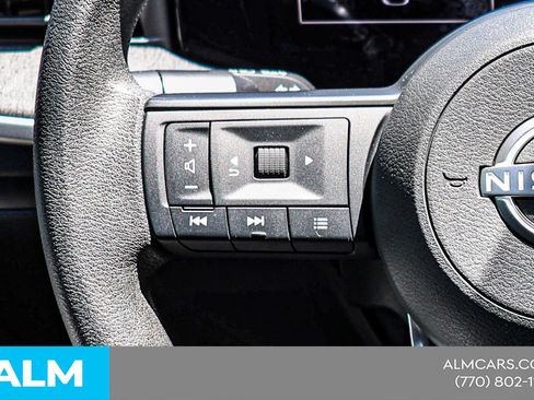 Used 2025 Nissan Kicks SV FWD image 27