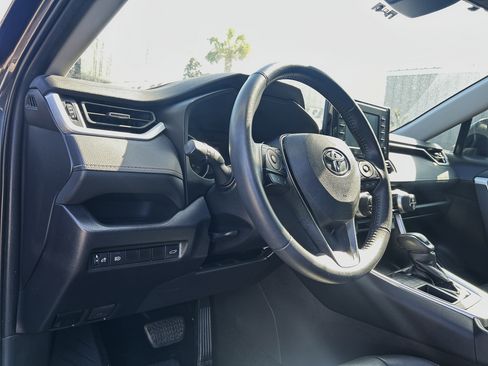 Used 2021 Toyota RAV4 XLE Premium FWD image 8