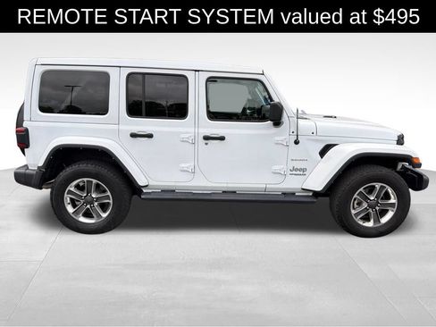 Used 2022 Jeep Wrangler Unlimited Sahara w/ Cold Weather Group AWD/4WD image 9