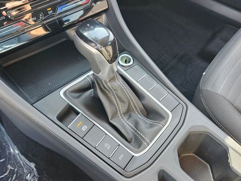 Used 2025 Volkswagen Jetta S image 23