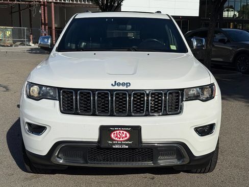 Used 2018 Jeep Grand Cherokee Limited AWD/4WD image 3
