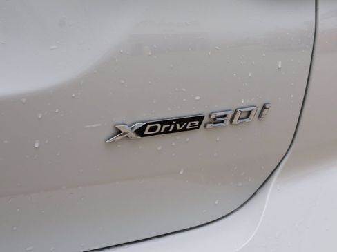 Used 2024 BMW X3 xDrive30i w/ Premium Package AWD/4WD image 9