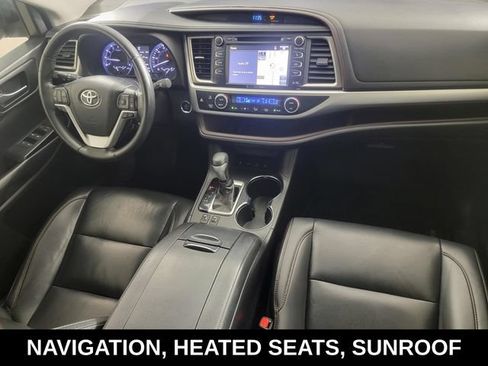 Used 2019 Toyota Highlander XLE AWD/4WD image 33