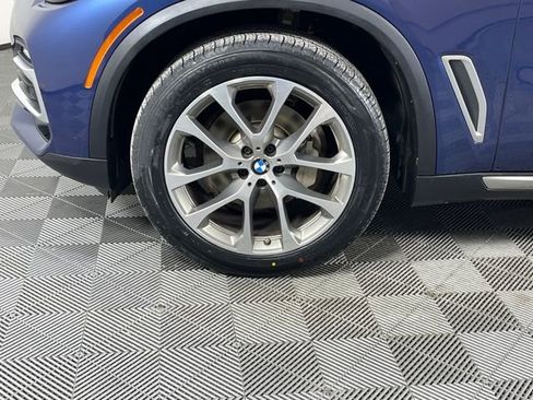 Used 2021 BMW X5 xDrive40i w/ Premium Package image 13
