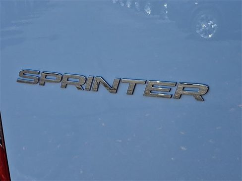 Used 2025 Mercedes-Benz Sprinter 2500 image 30