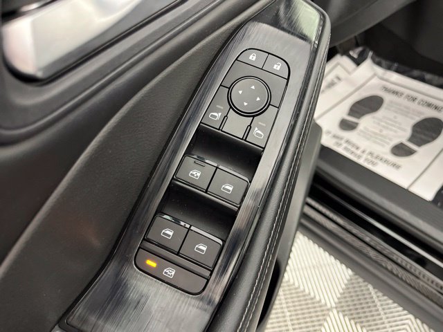 Used 2023 Nissan Rogue SV w/ SV Premium B Package FWD image 32
