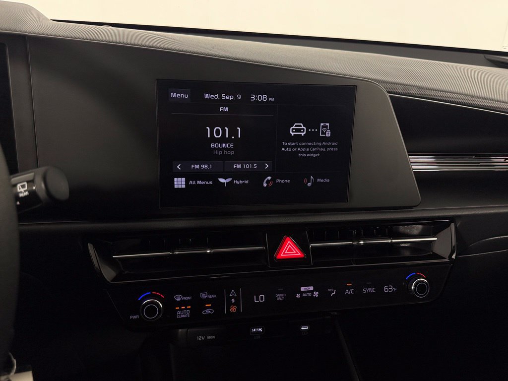 Used 2025 Kia Niro LX FWD image 16
