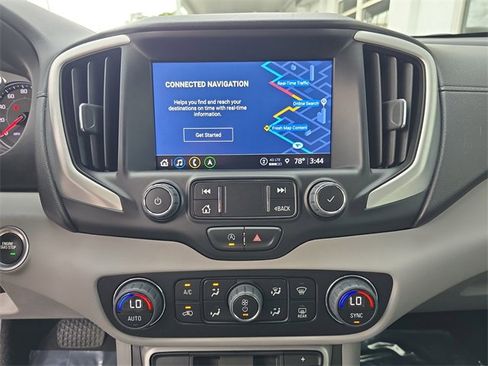 Certified 2023 GMC Terrain SLT w/ Infotainment Package II image 19