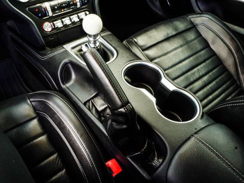 Used 2022 Ford Mustang Mach 1 w/ Mach 1 Handling Package RWD image 27
