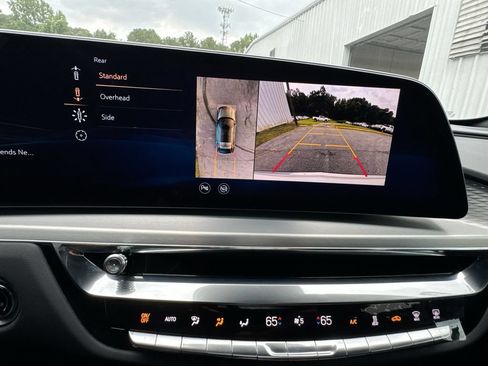 Used 2025 Cadillac Lyriq Luxury RWD image 28