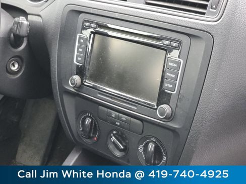 Used 2015 Volkswagen Jetta S image 15