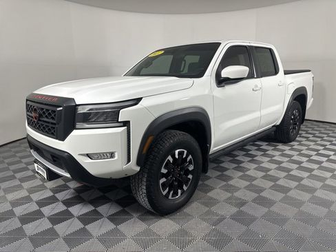 Used 2022 Nissan Frontier PRO-4X w/ Technology Package image 7