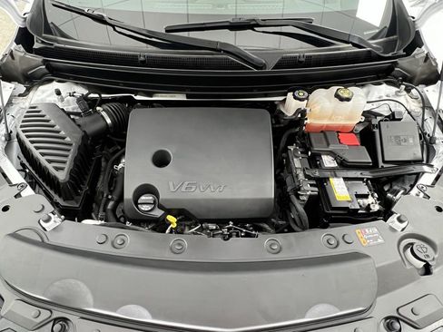 Used 2024 Buick Enclave Premium image 73