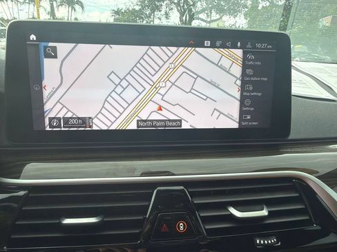 Used 2023 BMW 530i xDrive w/ Convenience Package AWD/4WD image 15