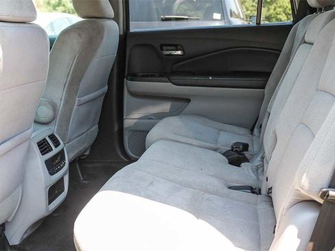 Used 2017 Honda Pilot EX image 20