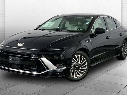 Used 2025 Hyundai Sonata SEL FWD image 12