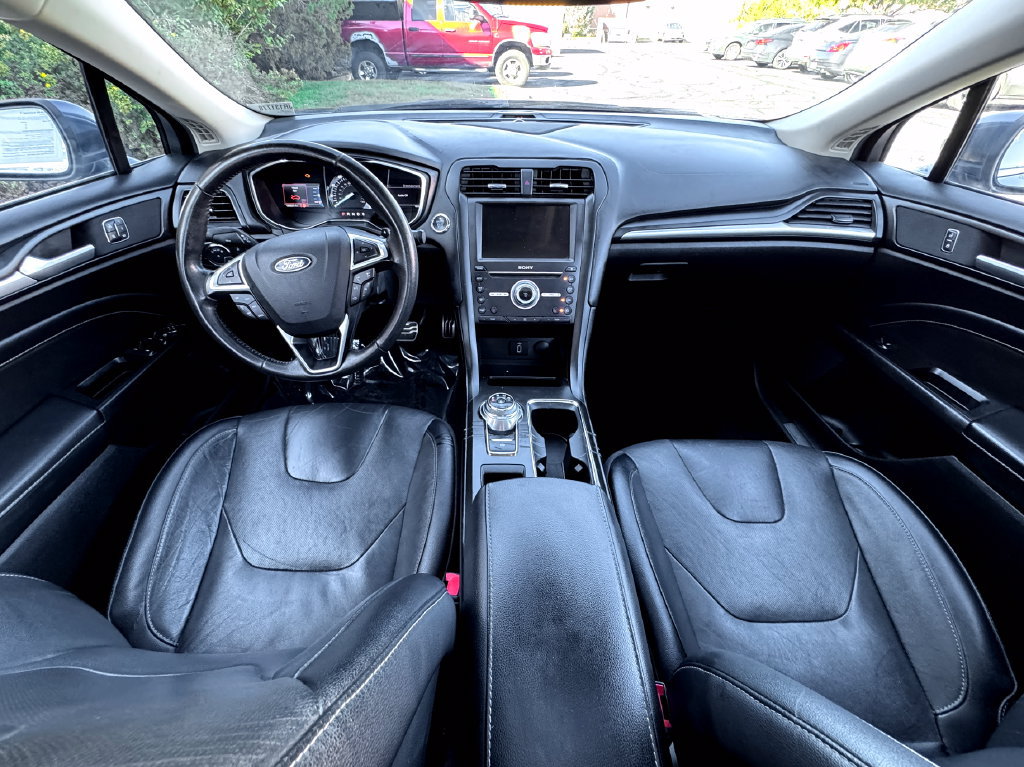 Used 2018 Ford Fusion Titanium AWD/4WD image 34