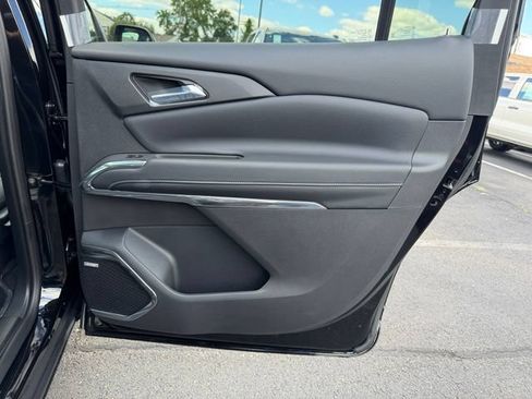 New 2026 Chevrolet Traverse LT w/ Enhanced Driving Package AWD/4WD image 9