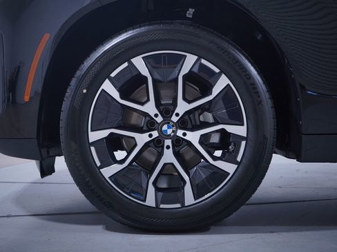 Used 2025 BMW X3 xDrive30 w/ Convenience Package AWD/4WD image 2