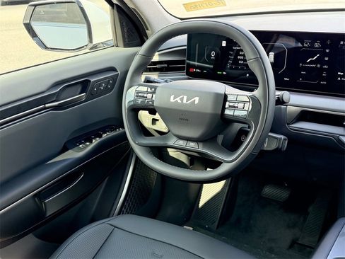 New 2026 Kia EV9 Wind image 8