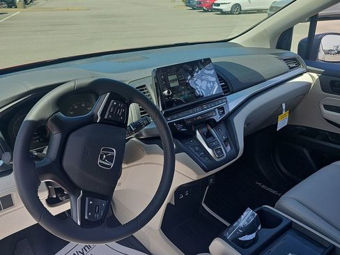 New 2026 Honda Odyssey EX-L image 6