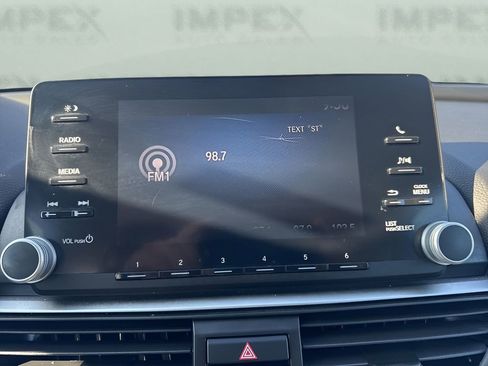 Used 2018 Honda Accord LX image 16