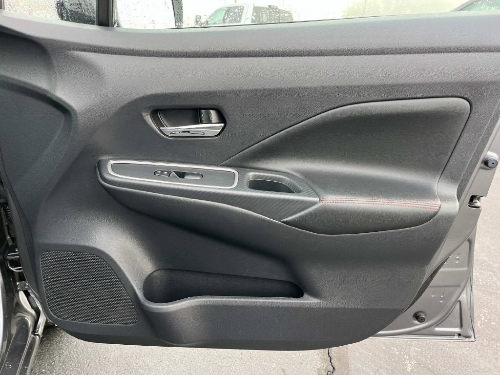 Used 2024 Nissan Versa SR FWD image 22