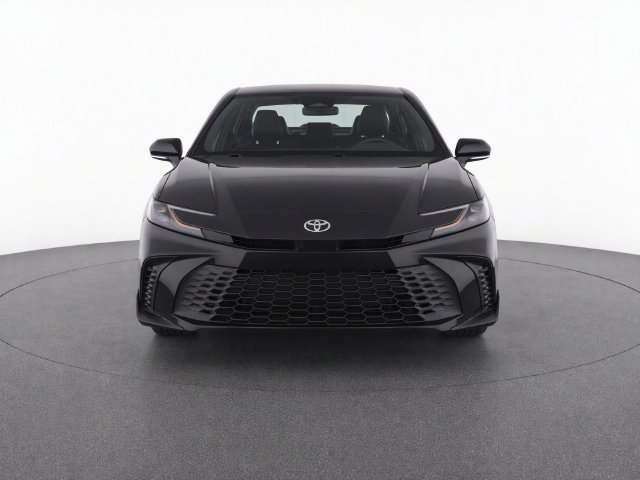 Used 2026 Toyota Camry SE FWD image 3