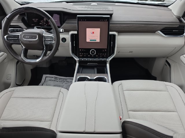 Certified 2026 GMC Acadia Denali w/ Super Cruise Package FWD image 11