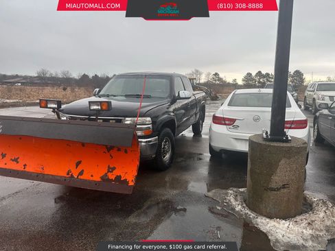 Used 2000 Chevrolet Silverado 2500 LT image 1