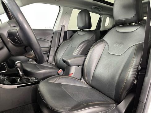 Used 2020 Jeep Compass Limited image 17