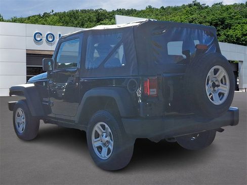 Used 2018 Jeep Wrangler Sport image 4