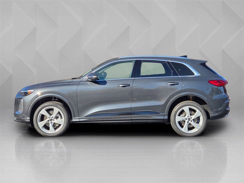 New 2025 Audi Q5 Premium Plus image 3