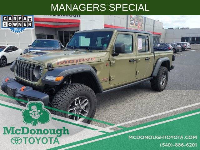 Used 2026 Jeep Gladiator Mojave AWD/4WD image 1