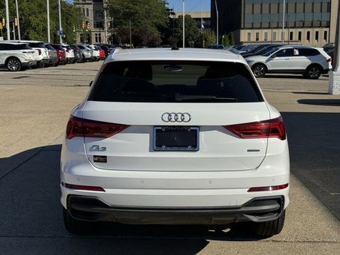Used 2023 Audi Q3 2.0T Premium image 4