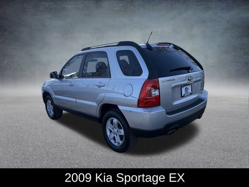 Used 2009 Kia Sportage EX image 3