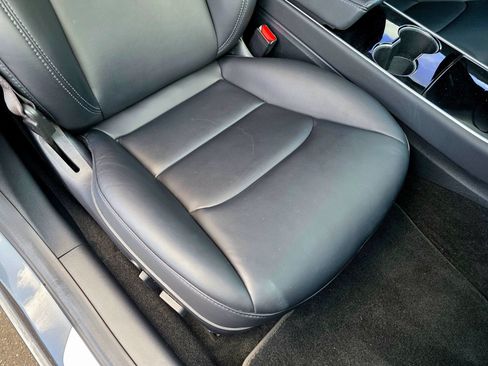 Used 2018 Tesla Model 3 Long Range AWD/4WD image 48