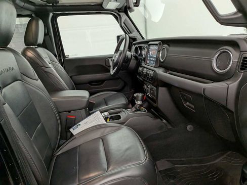 Used 2023 Jeep Wrangler Sahara w/ Cold Weather Group image 22