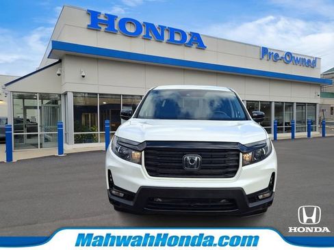Used 2021 Honda Ridgeline Sport image 2