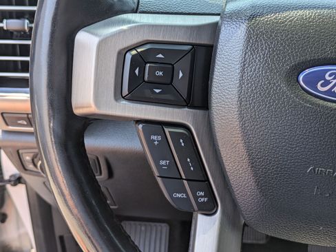 Used 2019 Ford F150 Platinum w/ Equipment Group 701A Luxury AWD/4WD image 19