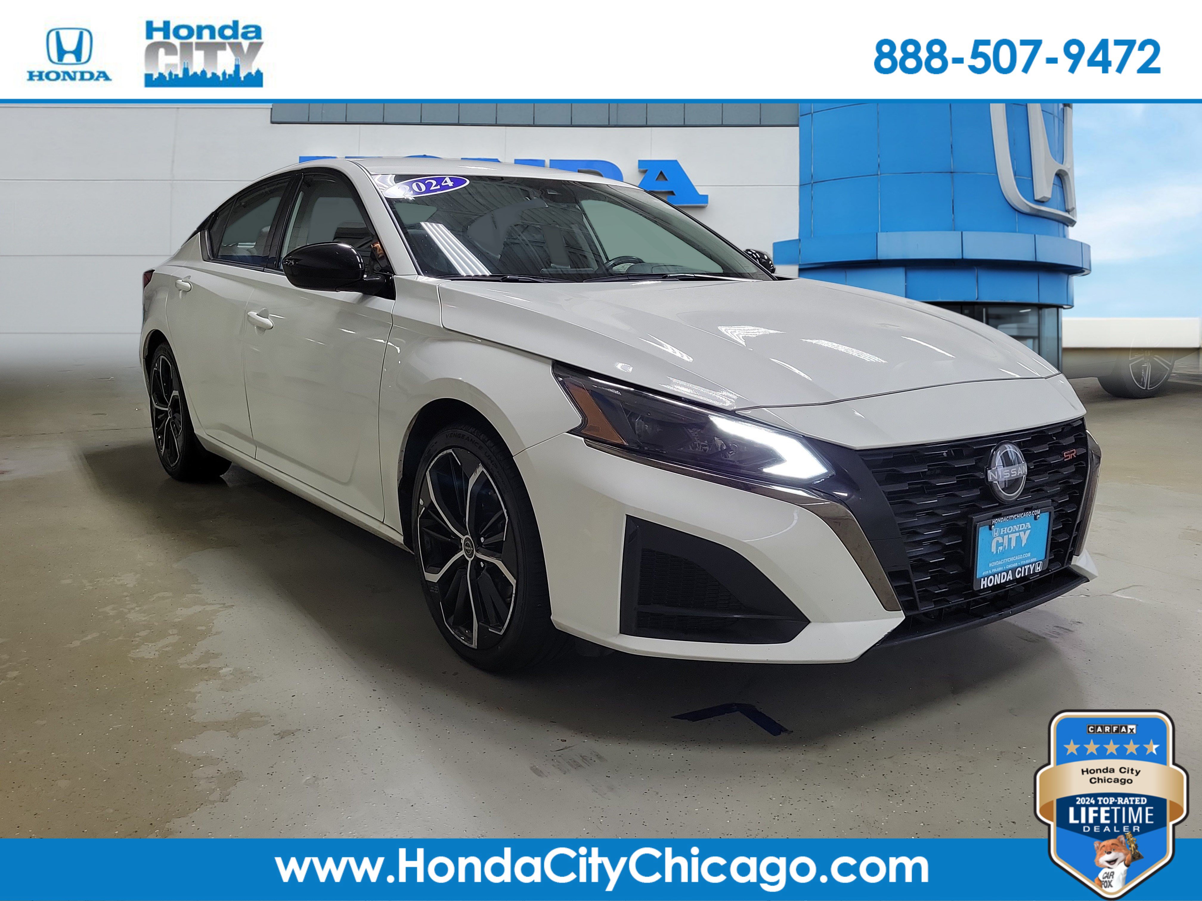 Used 2024 Nissan Altima 2.5 SR FWD image 1