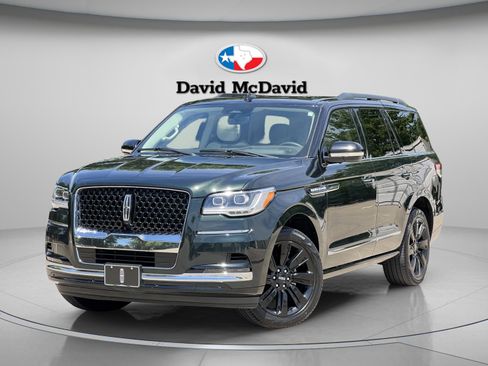 Certified 2023 Lincoln Navigator Black Label AWD/4WD image 2