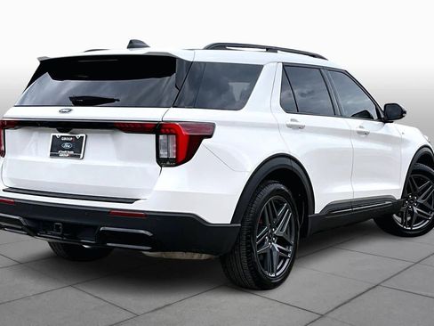 Certified 2025 Ford Explorer ST-Line w/ Premium Package image 13