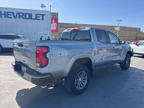 Used 2023 Chevrolet Colorado LT w/ LT Convenience Package image 4