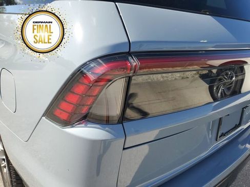 New 2025 Lincoln Navigator Reserve image 13