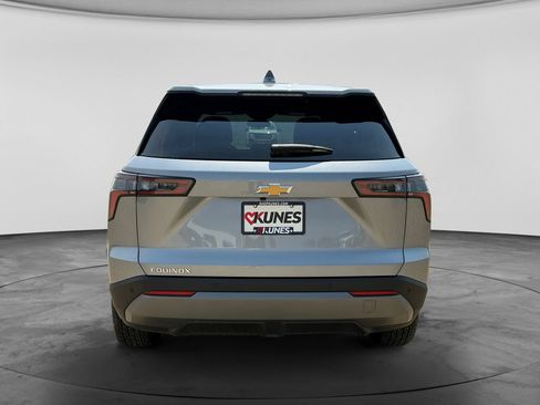 Used 2025 Chevrolet Equinox LT FWD image 9