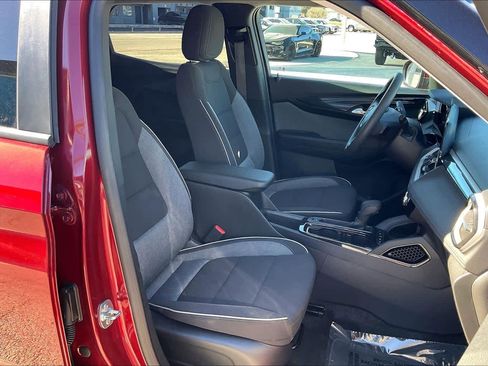 Certified 2025 Chevrolet TrailBlazer LT image 8