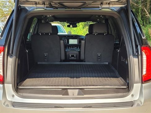 Used 2023 GMC Yukon Denali image 10