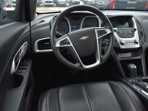 Used 2016 Chevrolet Equinox LTZ w/ Enhanced Convenience Package FWD image 16