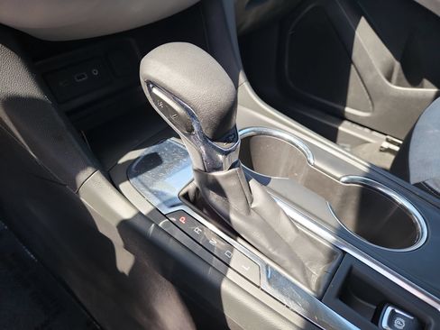 Used 2022 Chevrolet Equinox LT FWD image 20